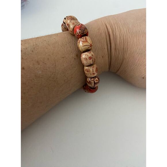 Handmade colorful wood bead bracelet - Picture 1 of 4
